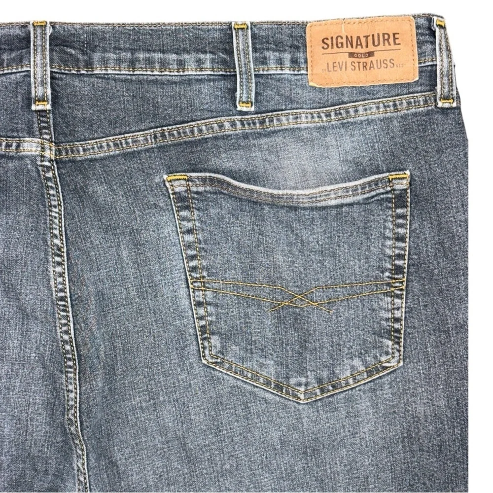 Levi Strauss Signature Gold Straight Leg Men's Jeans Faded Blue Denim Work 46x30